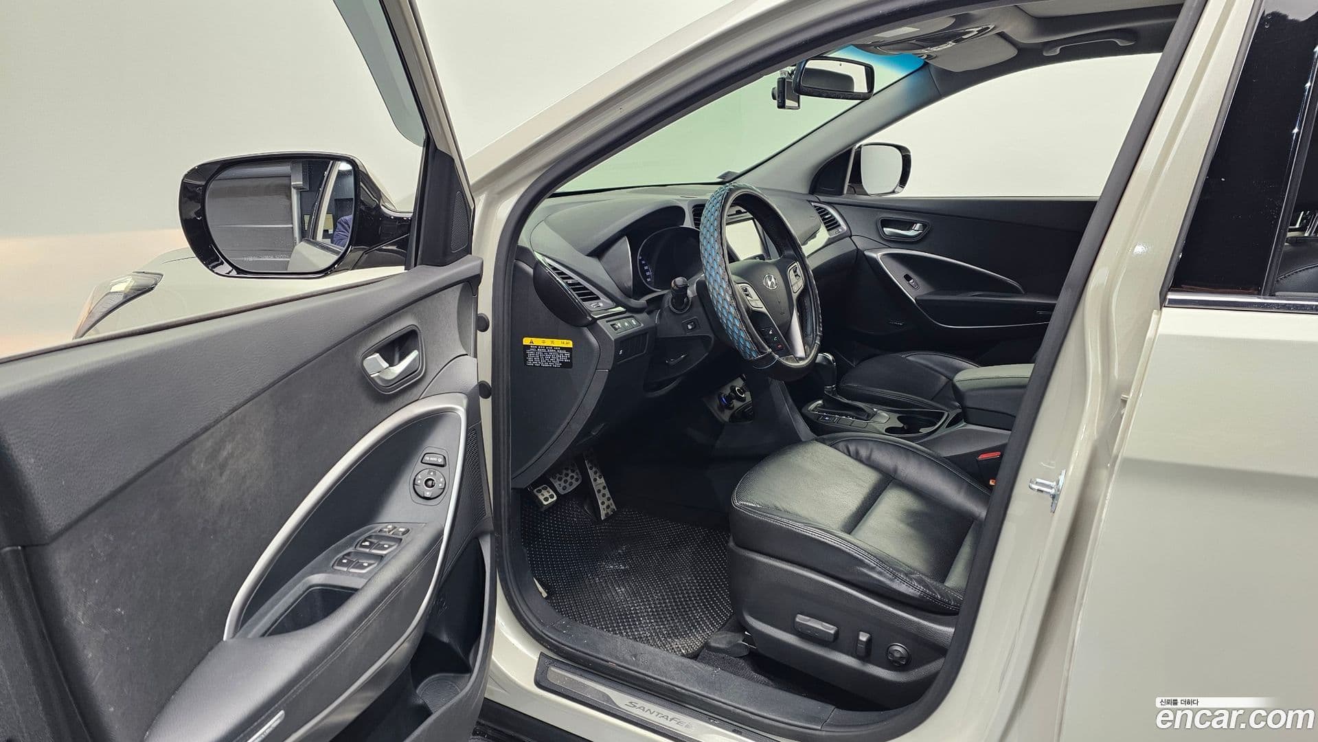 Main__Slider__Photo:Santafe Hyundai 2012.4-9