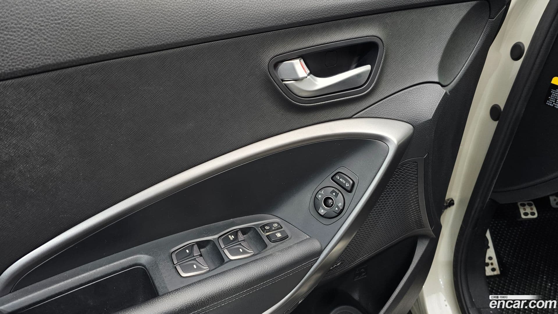 Main__Slider__Photo:Santafe Hyundai 2012.4-15