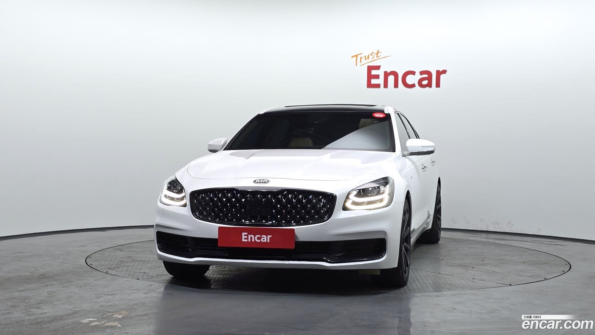 Main__Slider__Photo:K9 Kia 2020.7-2