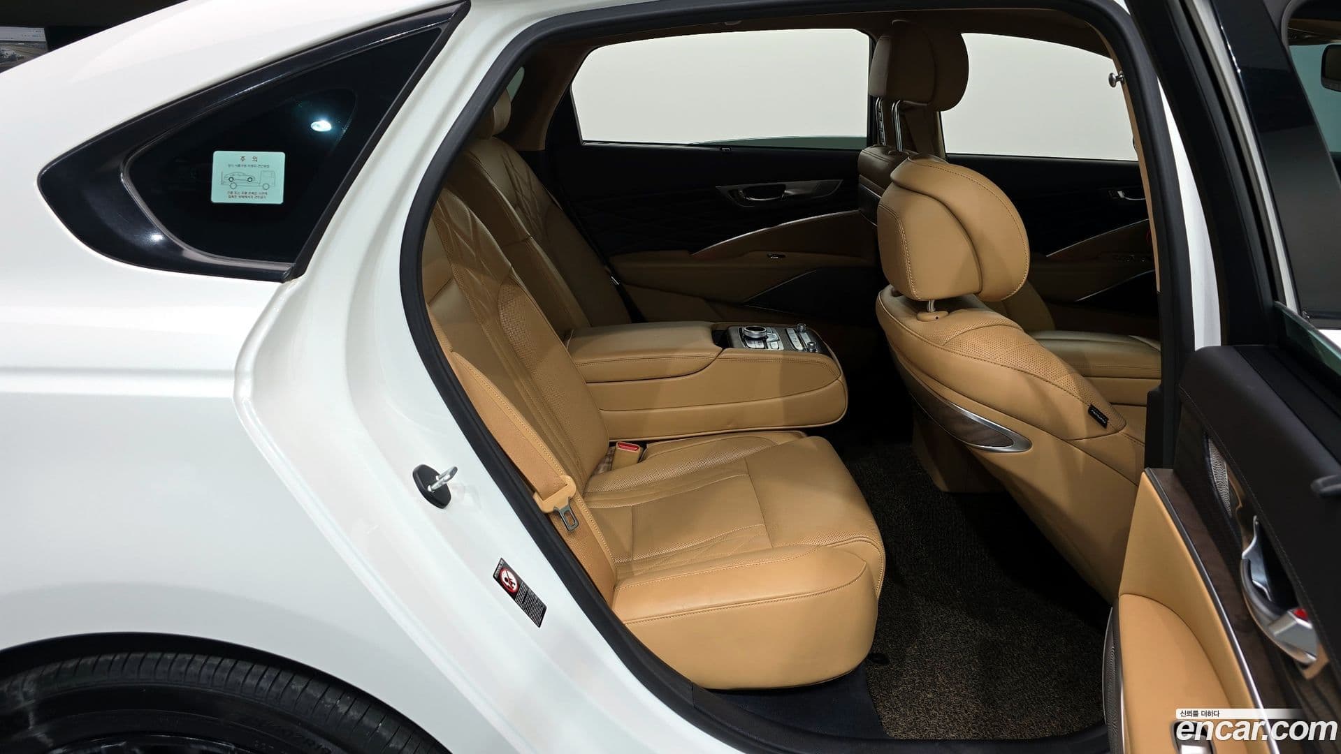 Main__Slider__Photo:K9 Kia 2020.7-11