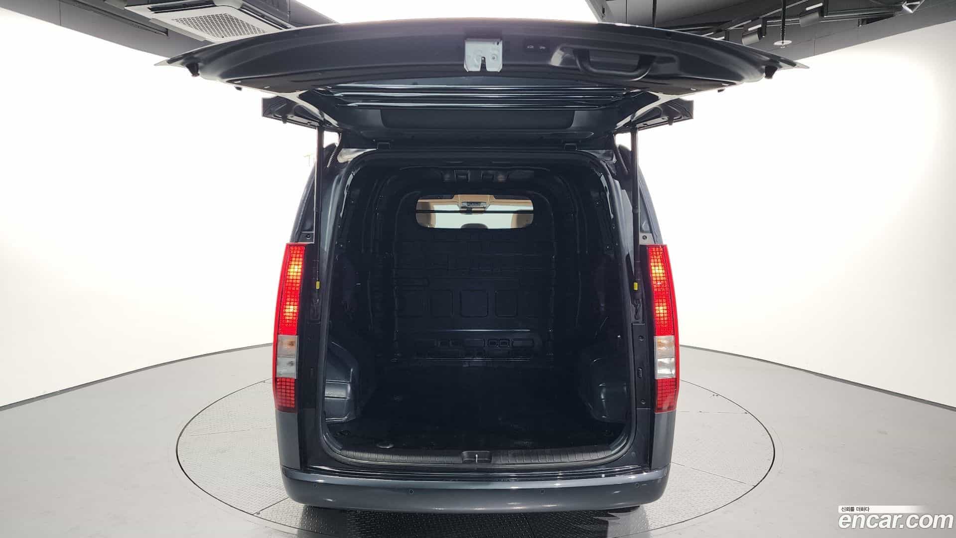 Staria Hyundai 2024.9-OPTION-024