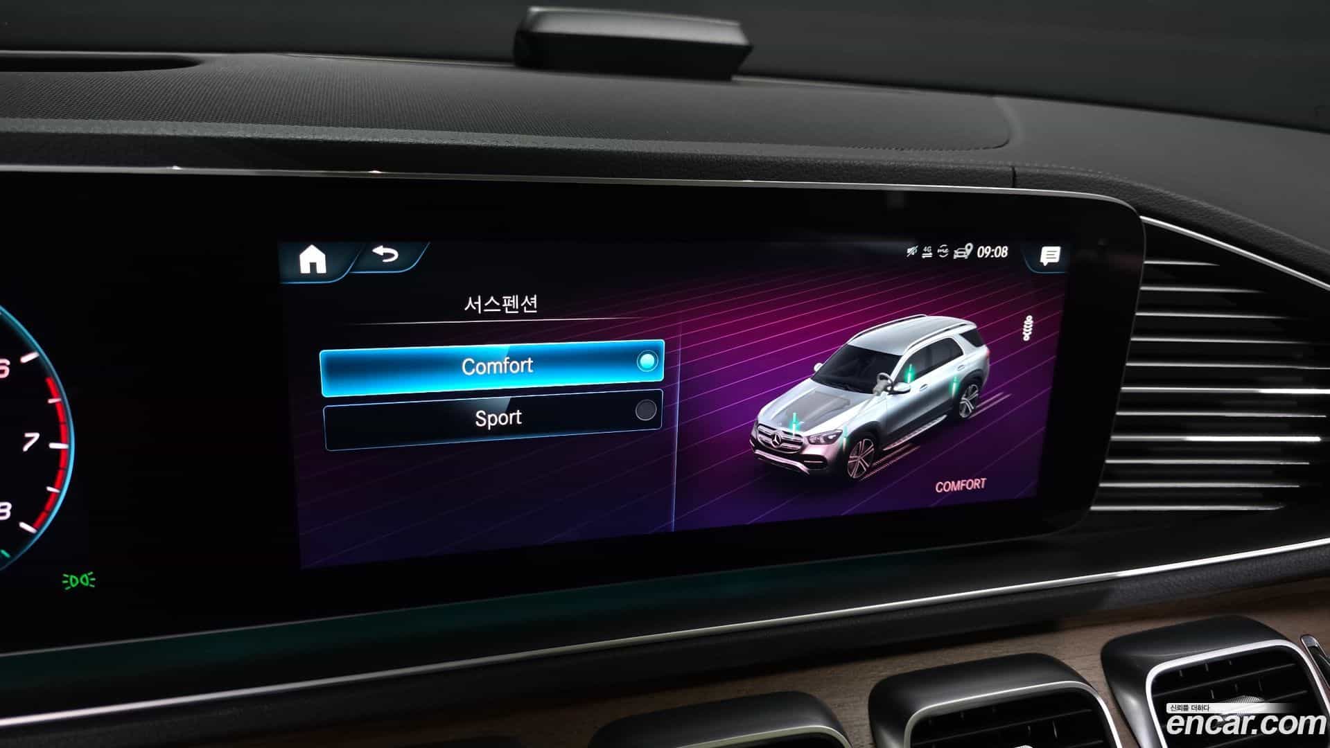 GLE-Class Mercedes-Benz 2020.4-OPTION-021