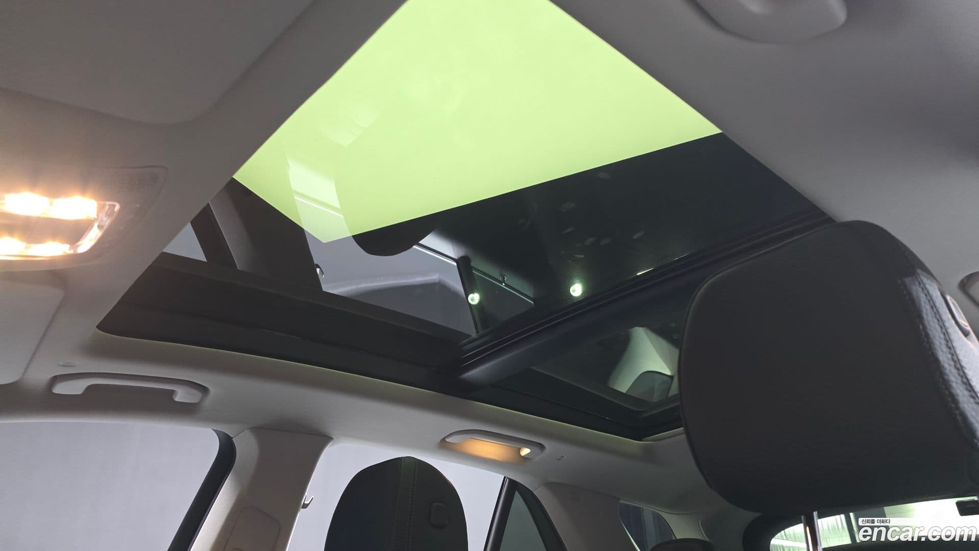 Main__Slider__Photo:GLE-Class Mercedes-Benz 2020.4-18