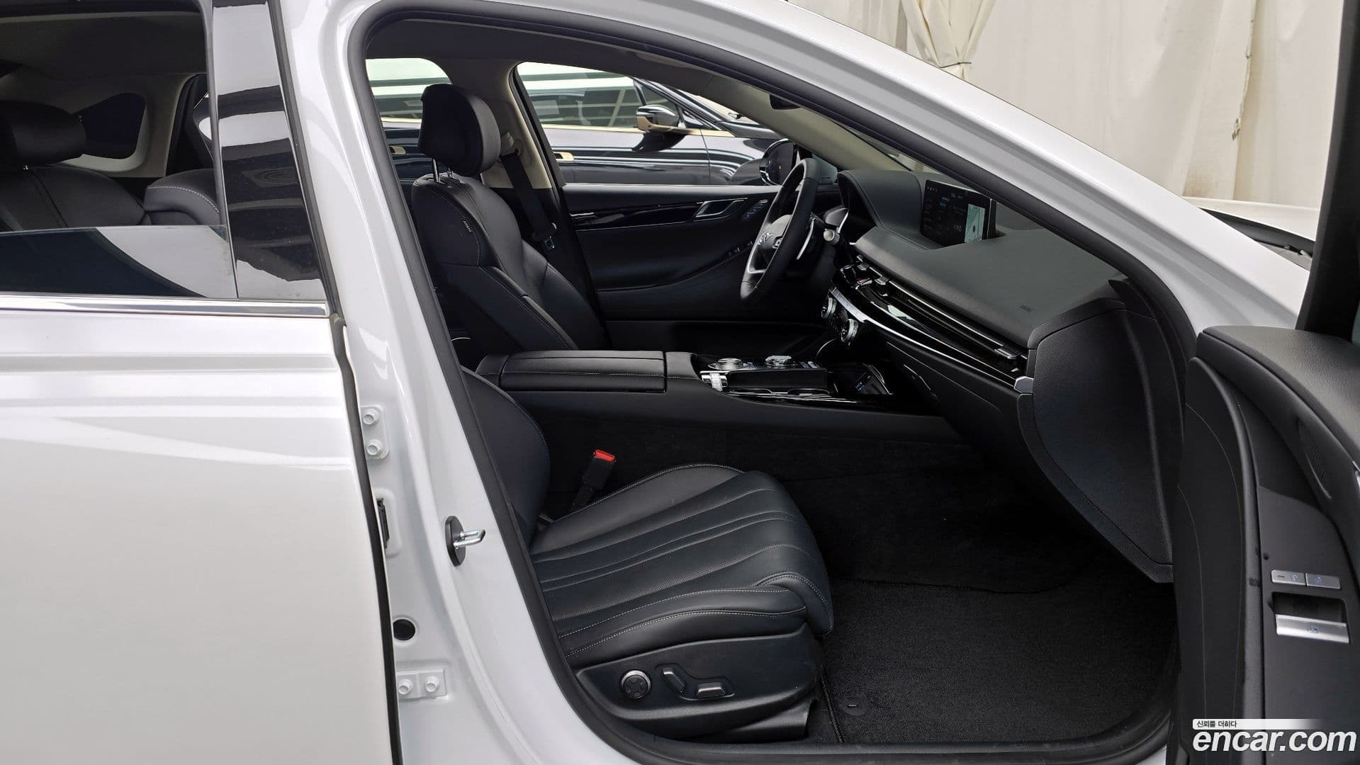 Main__Slider__Photo:G80 Genesis 2024.0-10