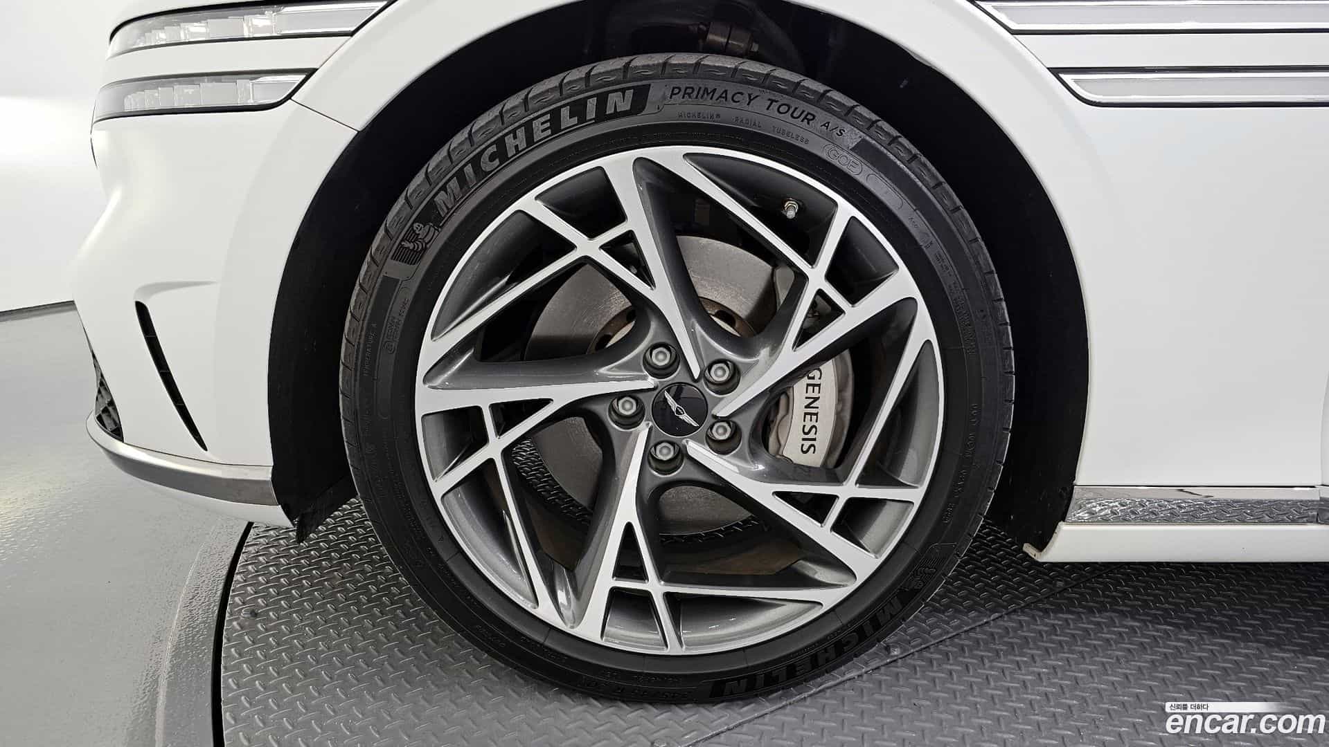 G90 Genesis 2022.11-OUTER-005