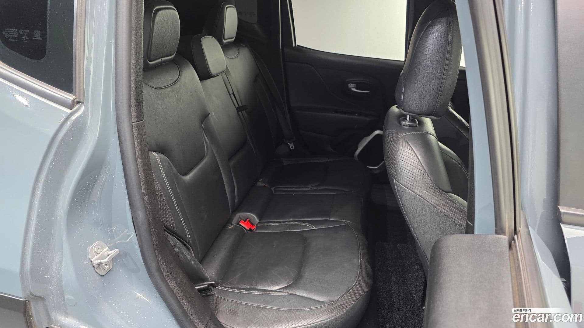 Main__Slider__Photo:Renegade Jeep 2018.7-11