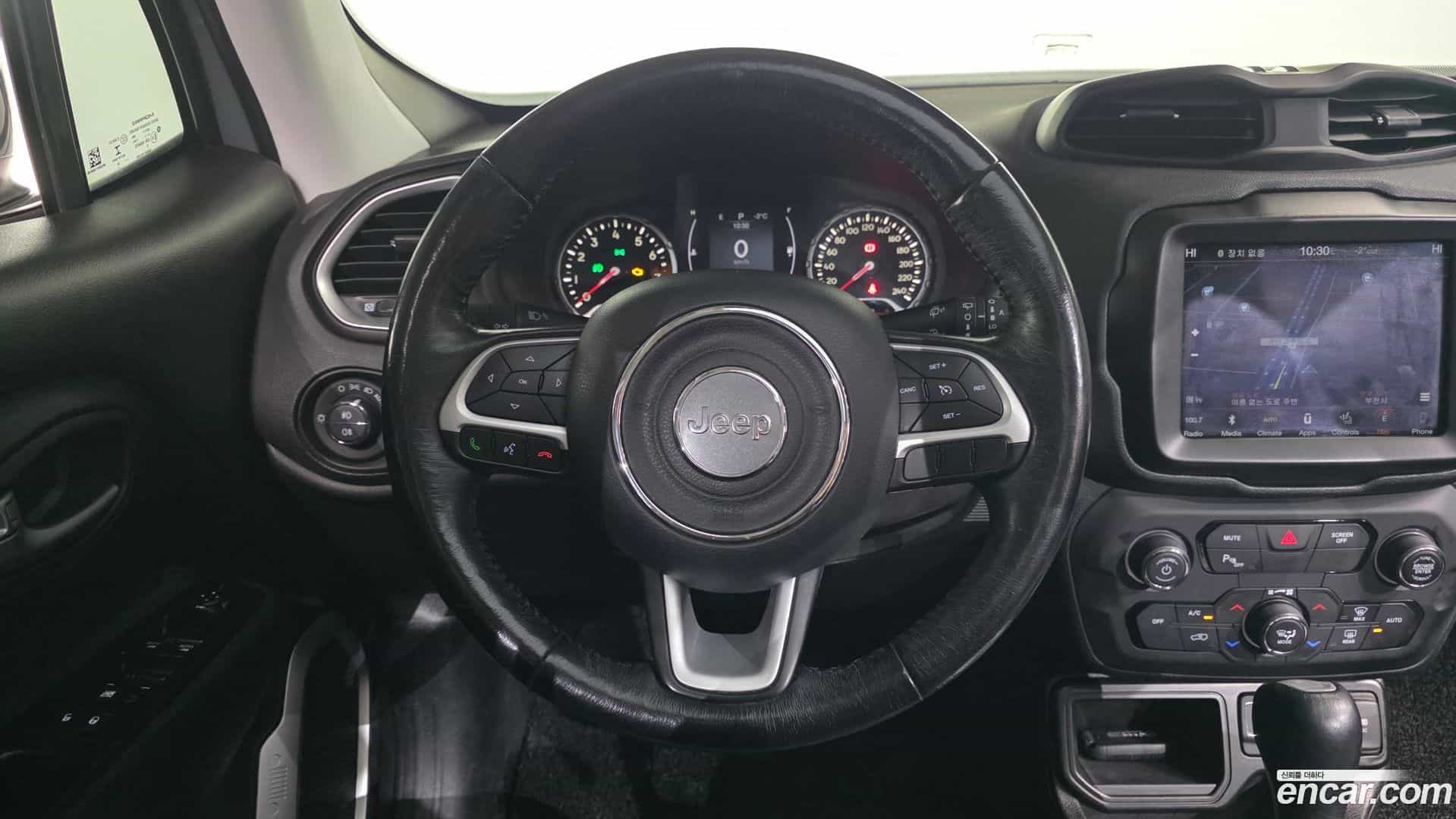 Renegade Jeep 2018.7-OPTION-017