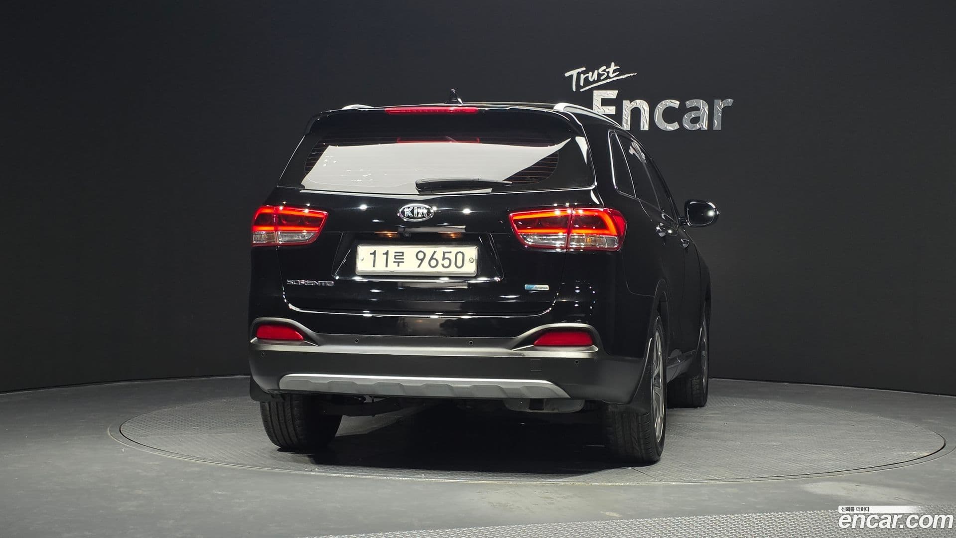 Main__Slider__Photo:Sorento Kia 2015.7-3