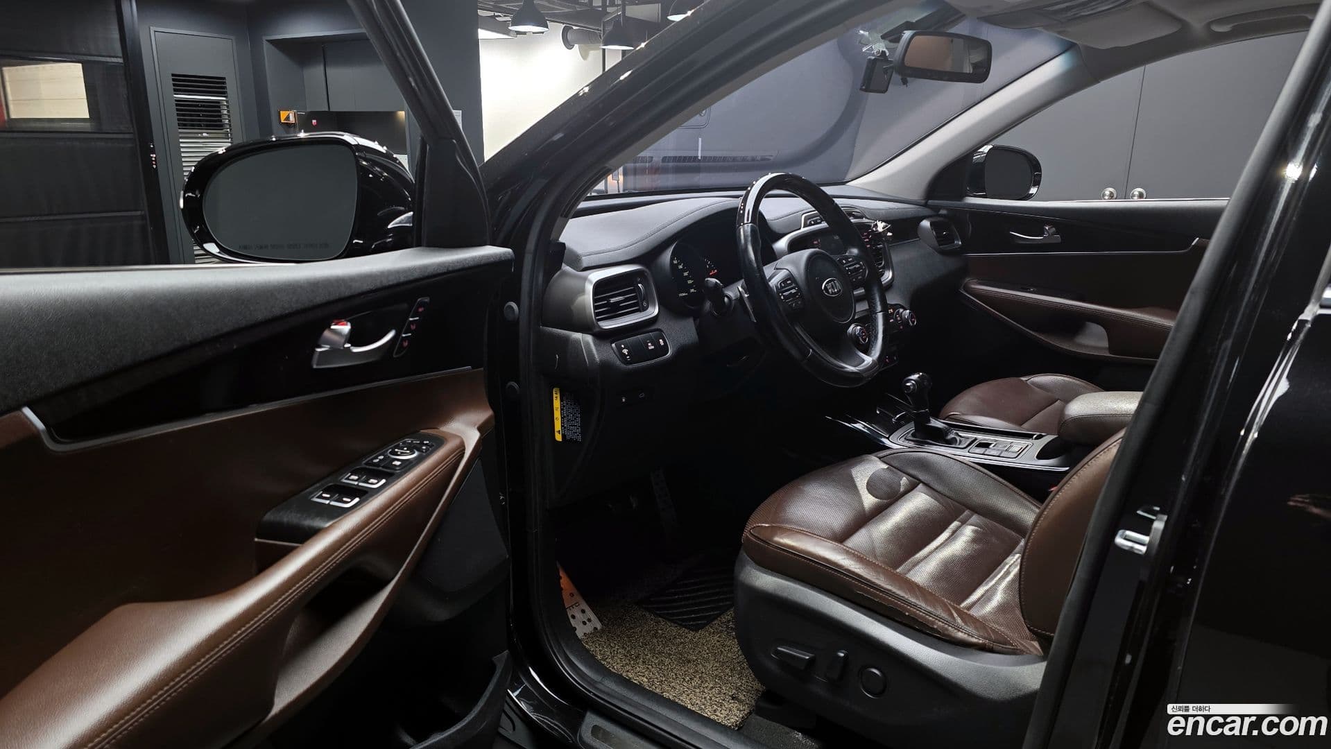 Main__Slider__Photo:Sorento Kia 2015.7-9