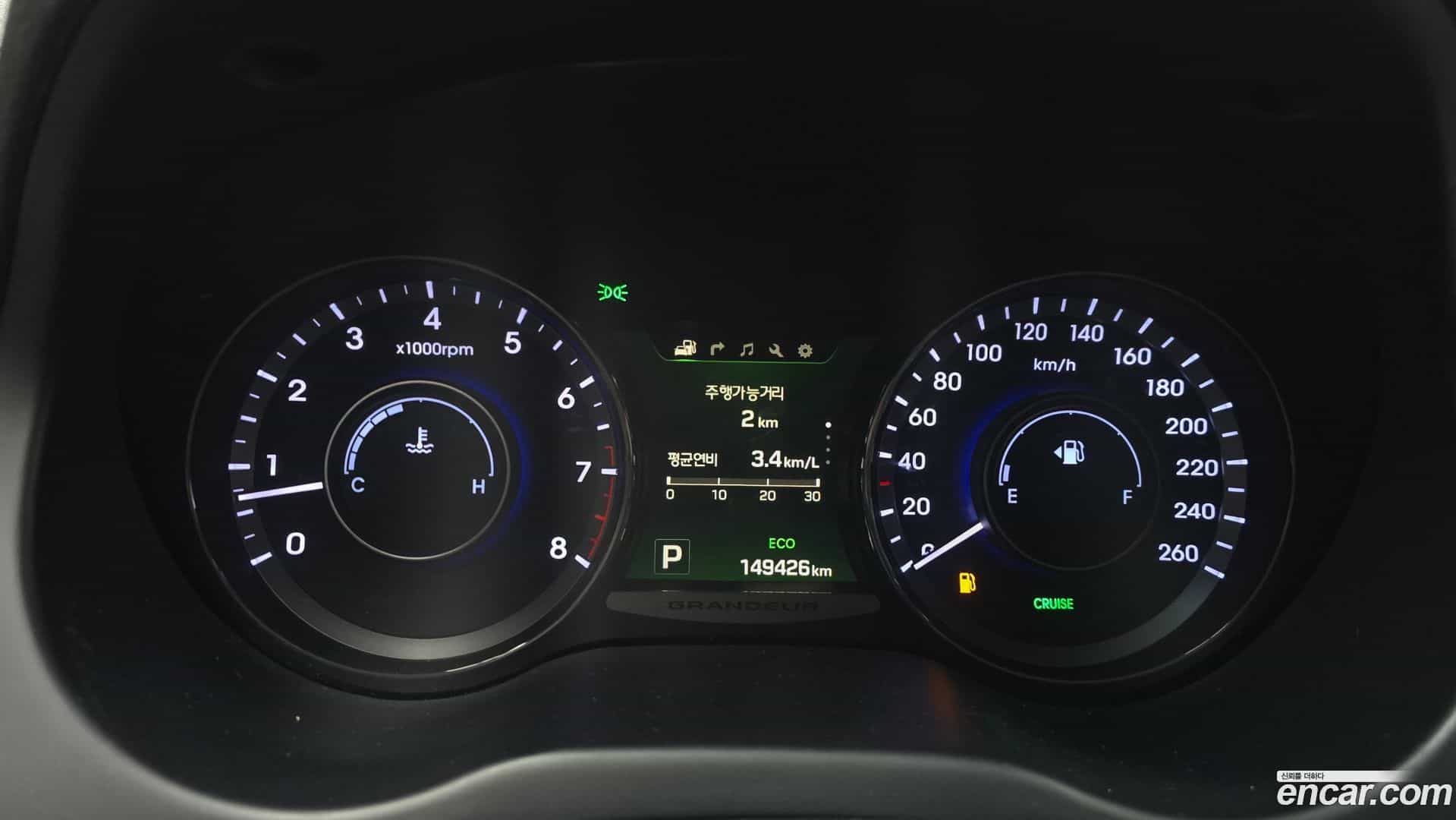 Grandeur Hyundai 2016.6-INNER-008