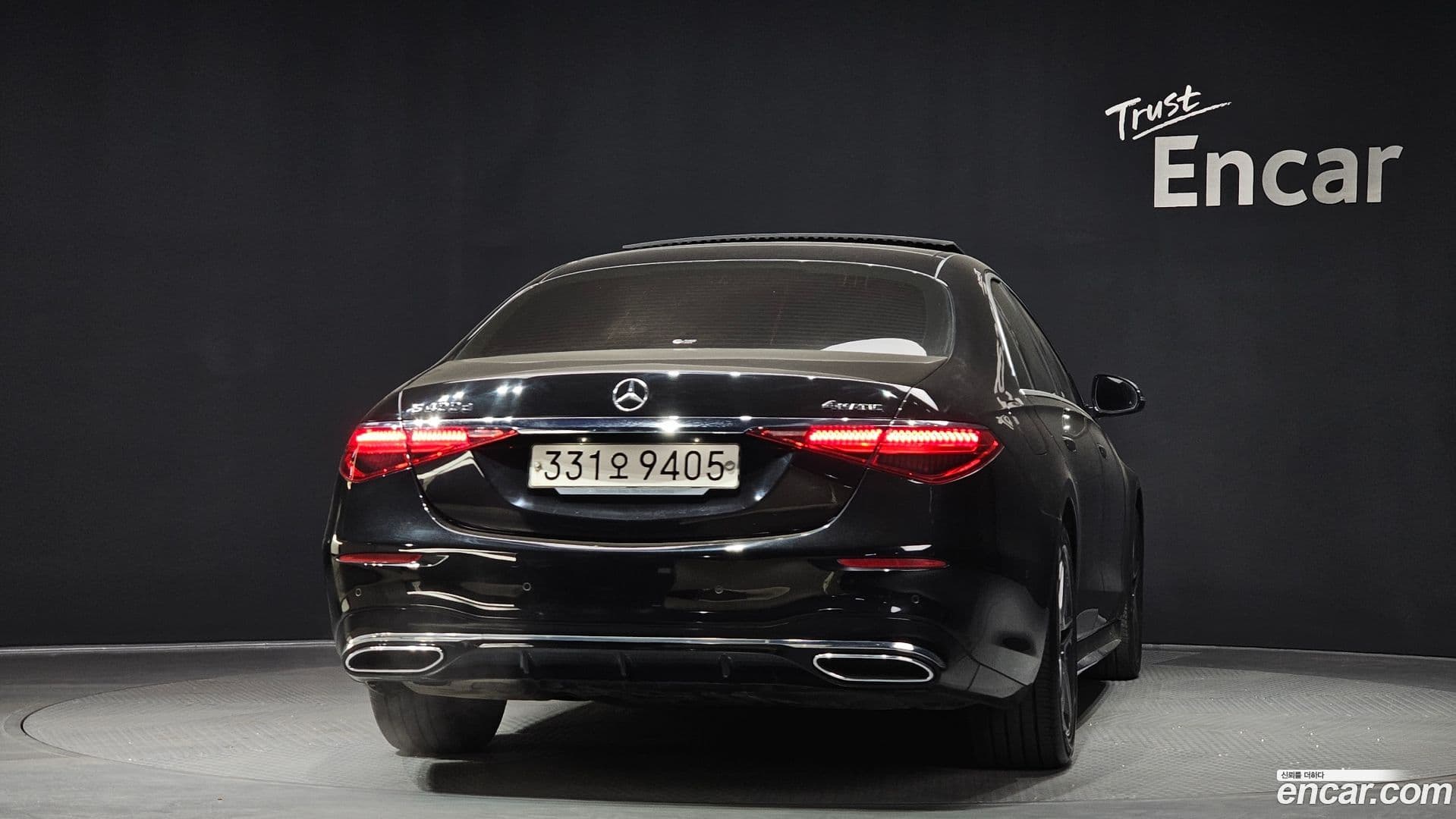 Main__Slider__Photo:S-Class Mercedes-Benz 2021.9-3