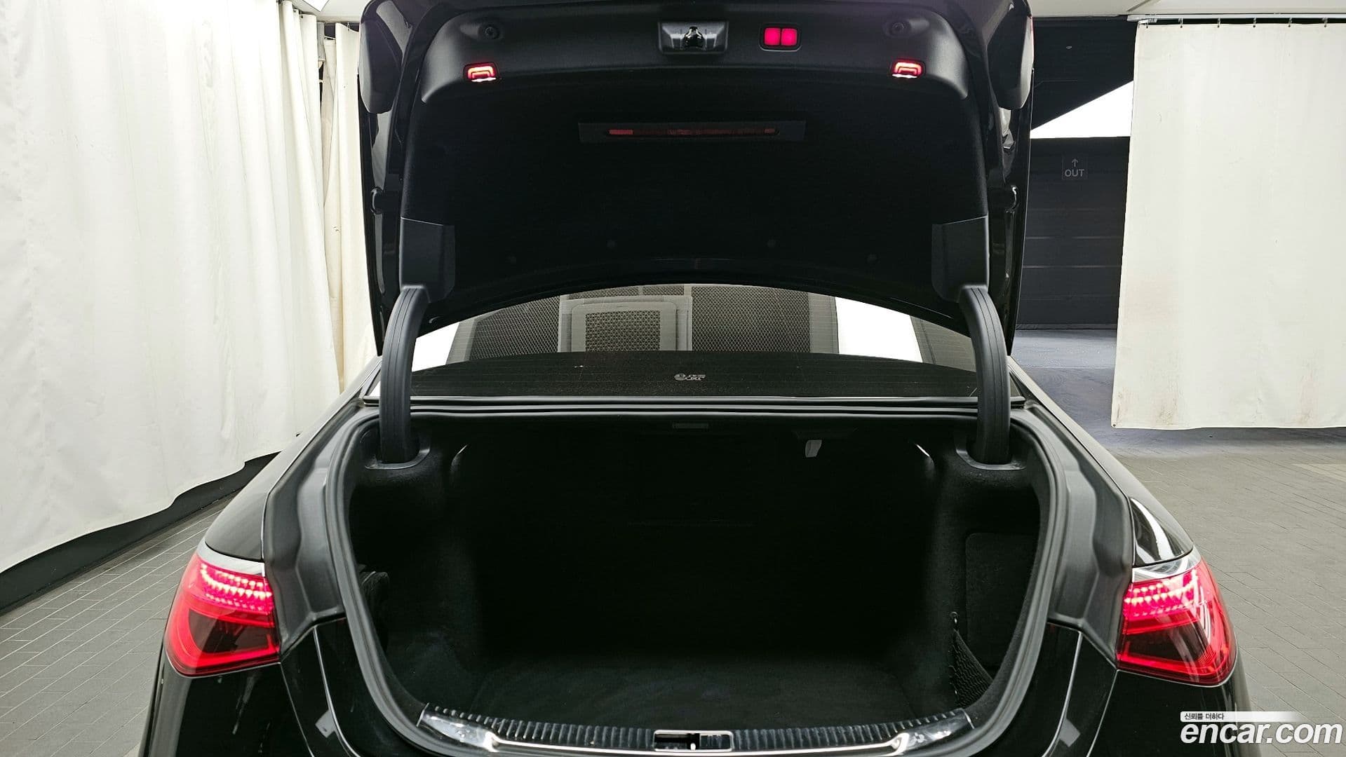 Main__Slider__Photo:S-Class Mercedes-Benz 2021.9-19