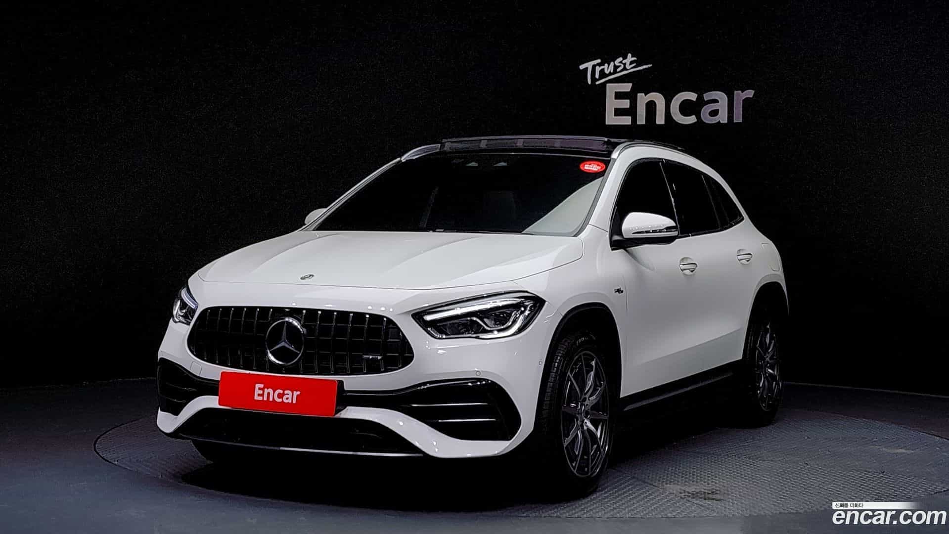 GLA-Class Mercedes-Benz 2022.4-OUTER-001