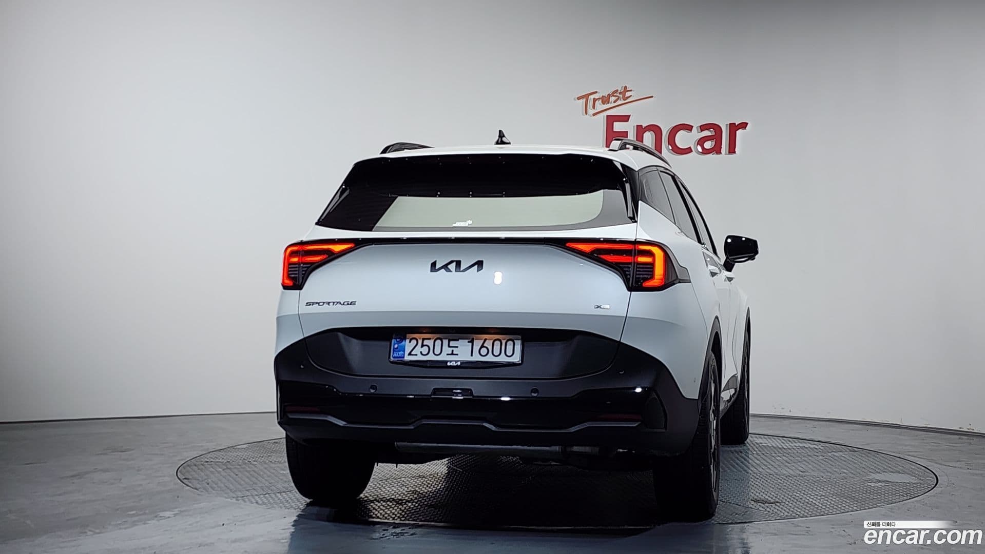 Main__Slider__Photo:Sportage Kia 2025.0-3