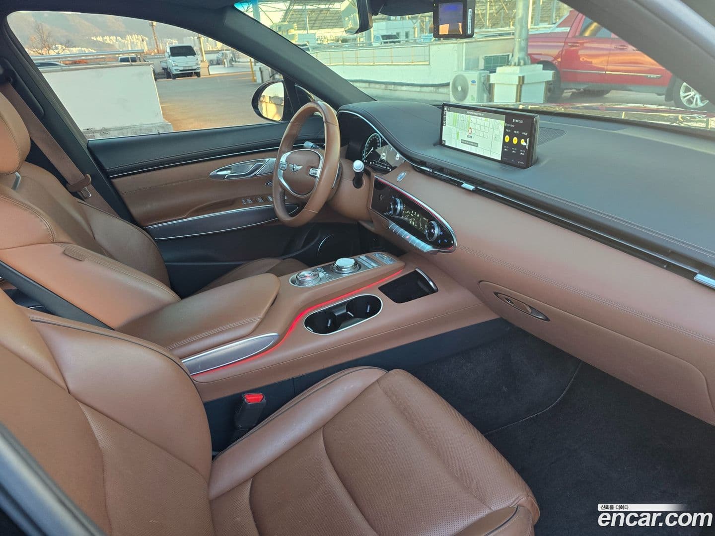 Main__Slider__Photo:GV70 Genesis 2022.7-10