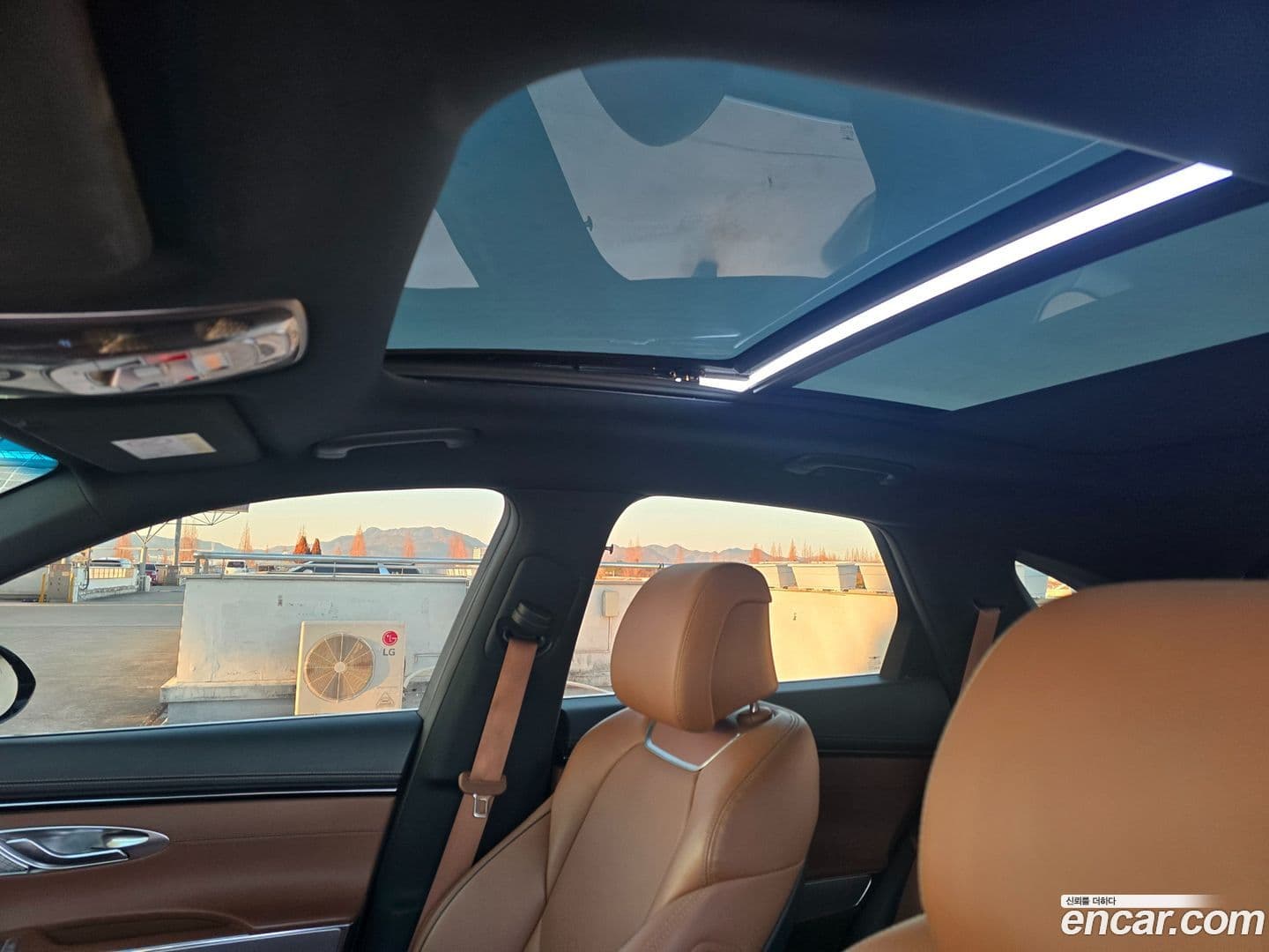 Main__Slider__Photo:GV70 Genesis 2022.7-12