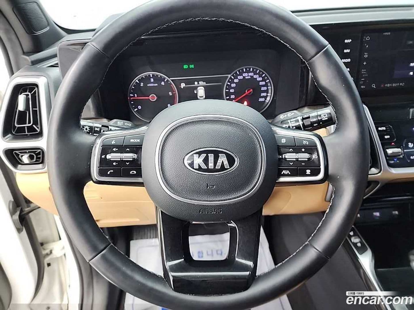 Main__Slider__Photo:Sorento Kia 2021.4-8