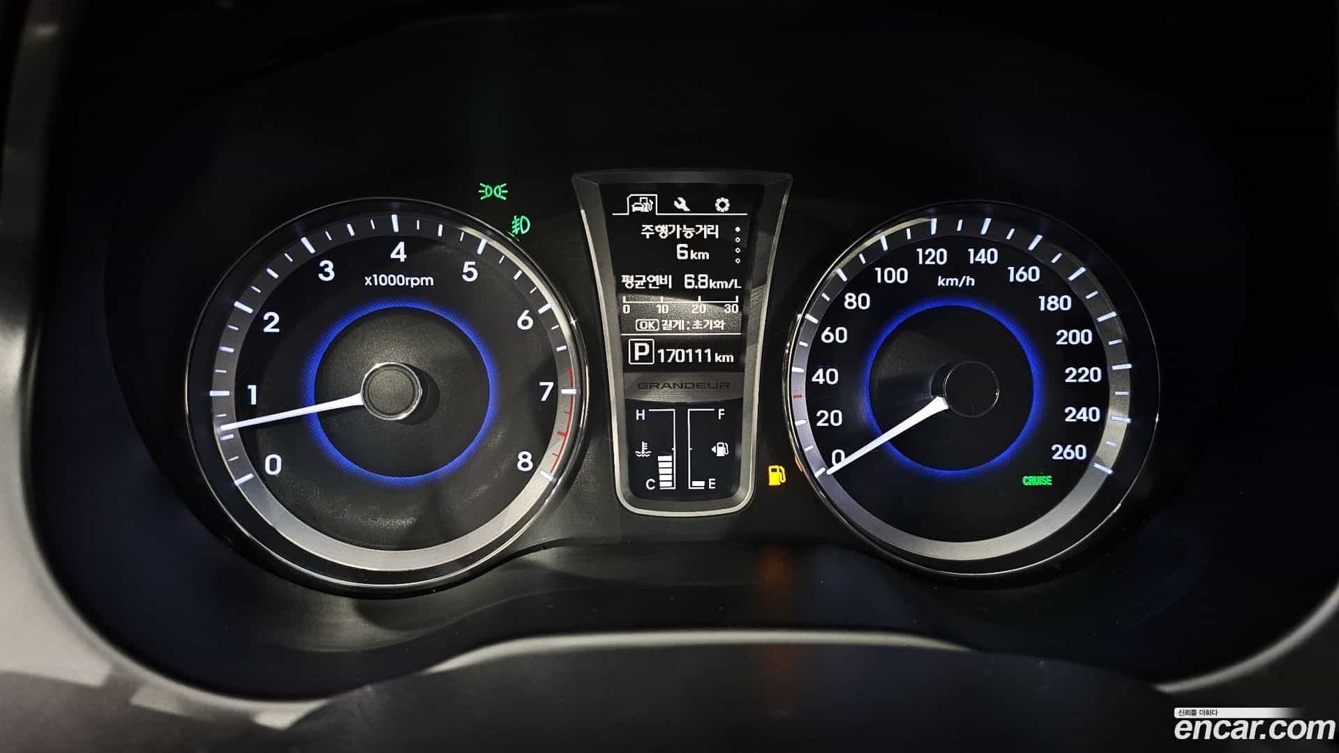 Grandeur Hyundai 2016.6-INNER-008