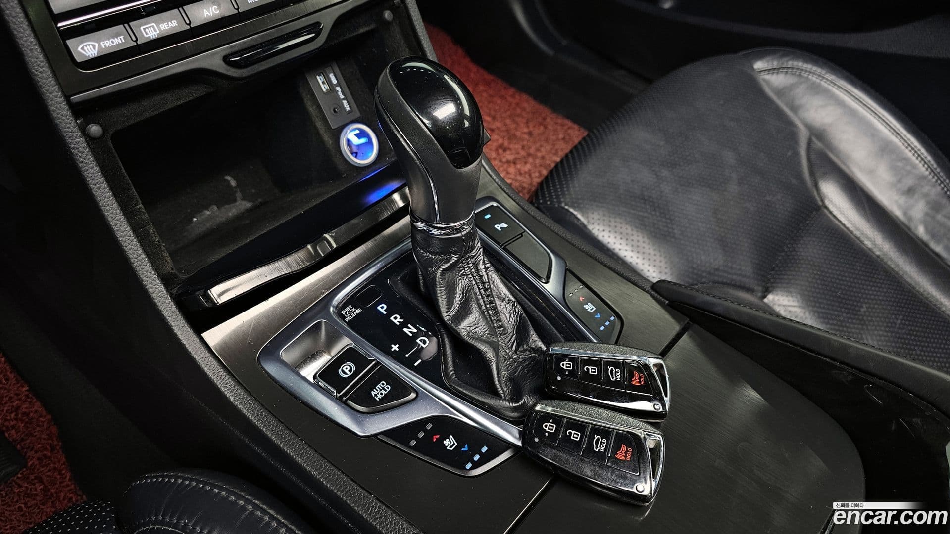 Main__Slider__Photo:Grandeur Hyundai 2016.6-8