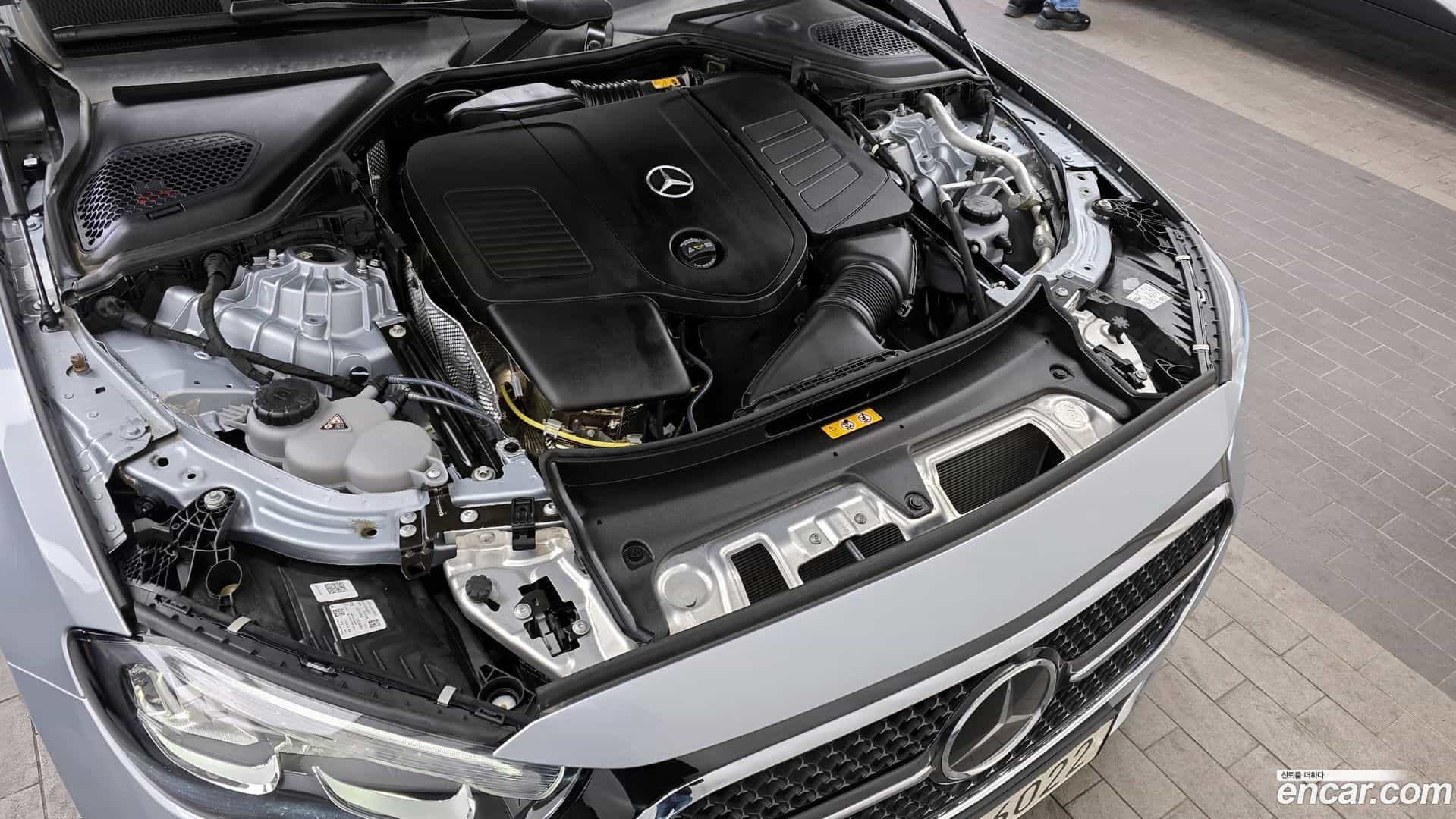 E-Class Mercedes-Benz 2024.8-INNER-006