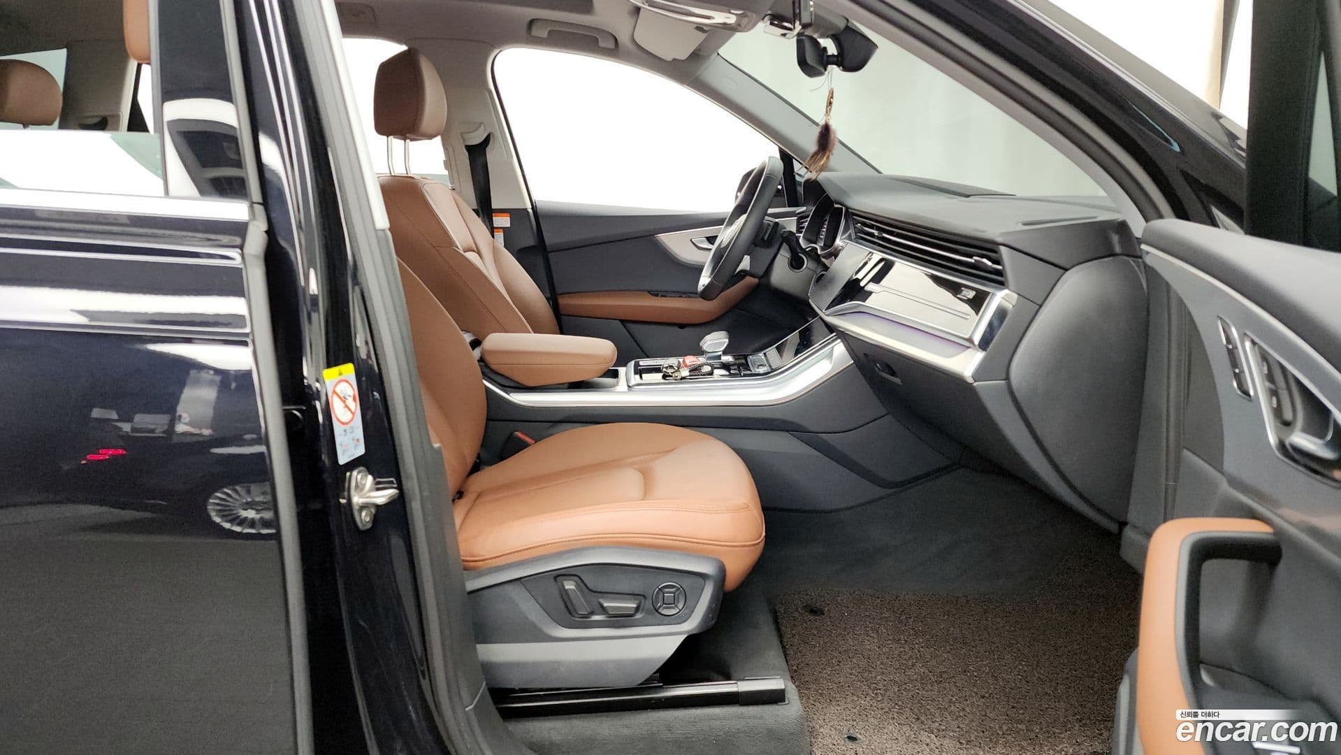 Main__Slider__Photo:Q7 Audi 2021.2-10