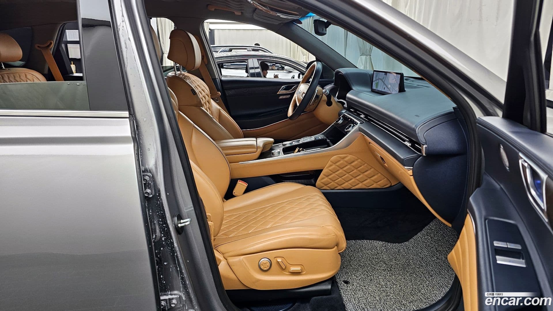 Main__Slider__Photo:GV80 Genesis 2020.6-10