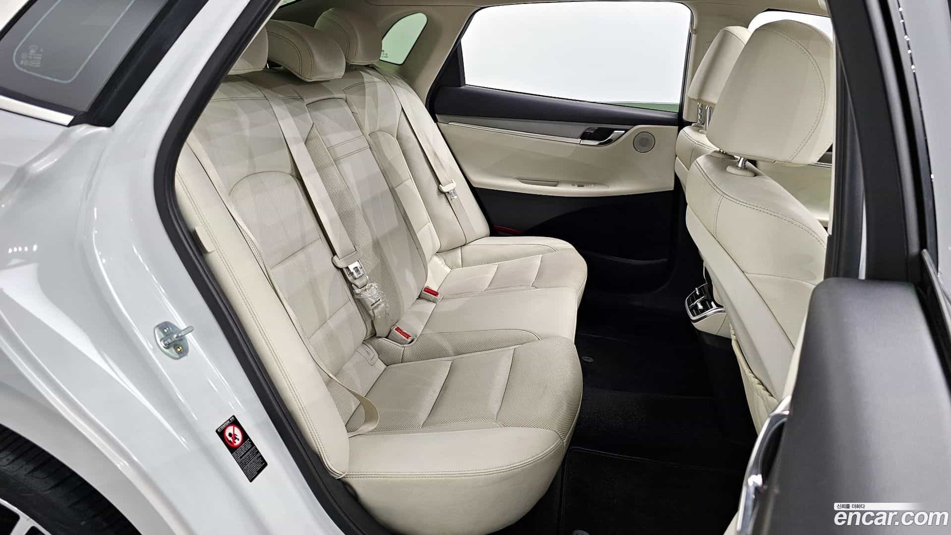 Grandeur Hyundai 2022.4-OPTION-016