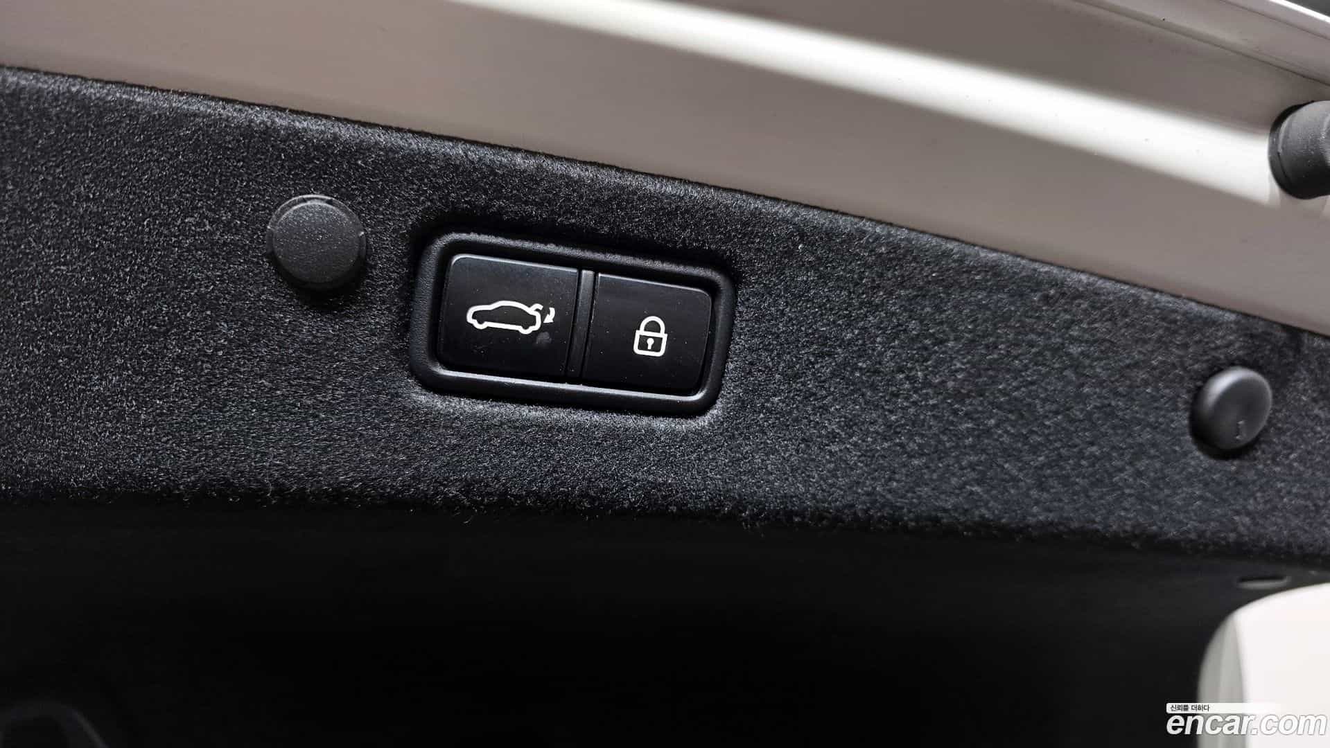 Grandeur Hyundai 2022.4-OPTION-024