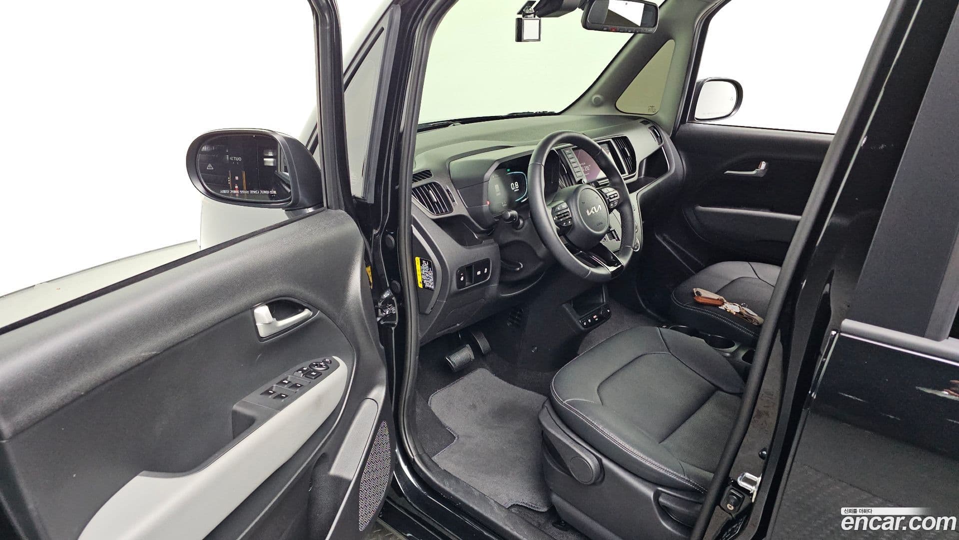 Main__Slider__Photo:RAY Kia 2025.3-9