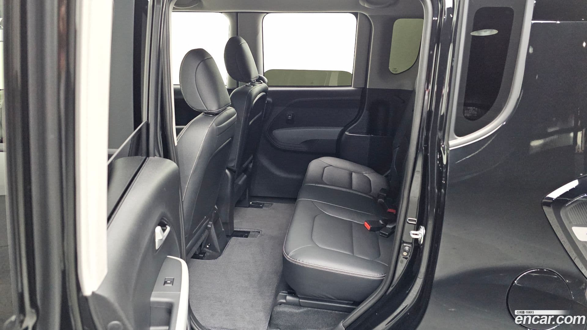 Main__Slider__Photo:RAY Kia 2025.3-10