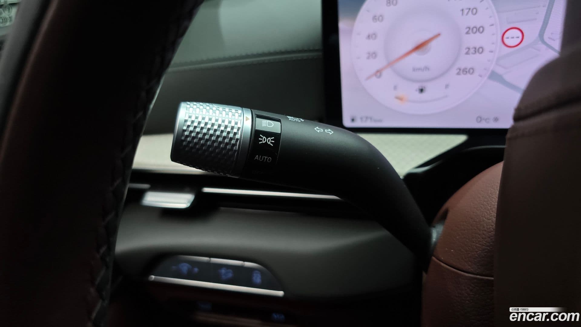 Main__Slider__Photo:GV80 Genesis 2024.0-17