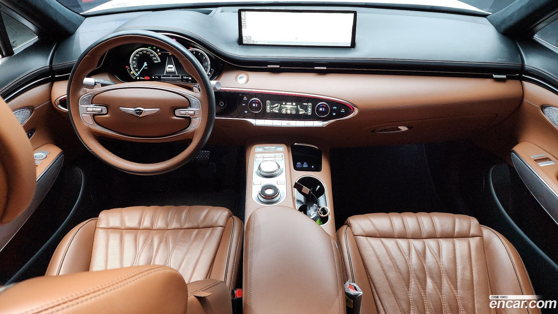 Main__Slider__Photo:GV70 Genesis 2022.2-6