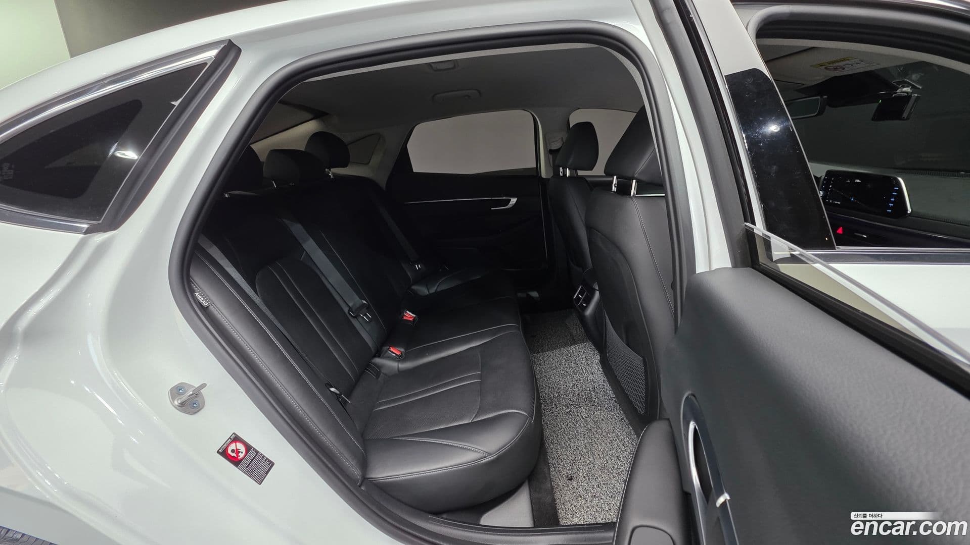 Main__Slider__Photo:Sonata Hyundai 2022.7-18