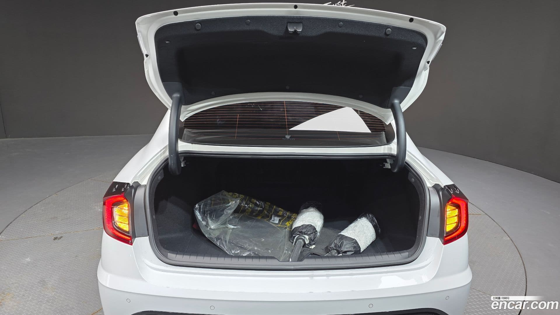 Main__Slider__Photo:Sonata Hyundai 2022.7-19