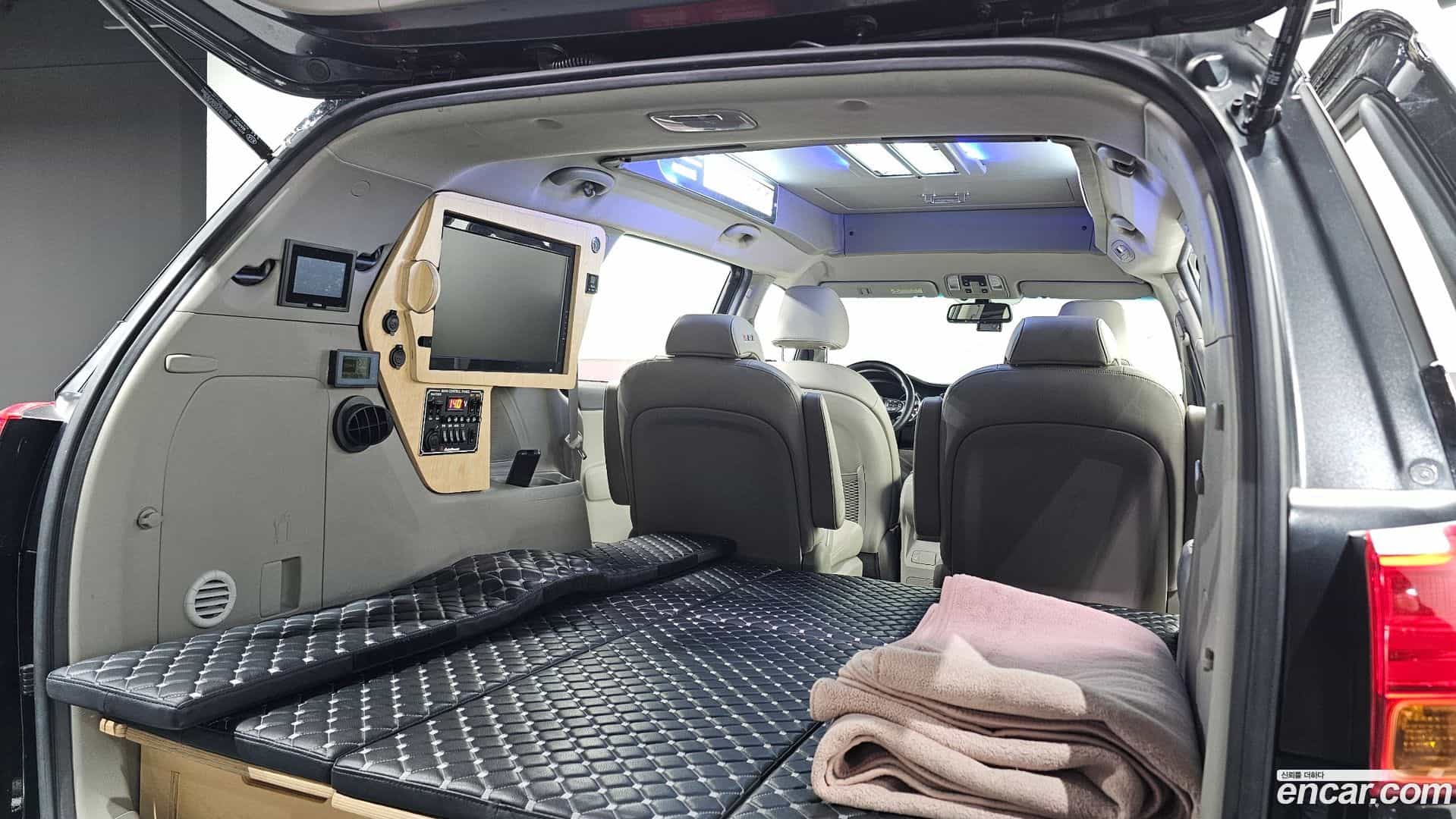 Canival Kia 2017.11-OPTION-024