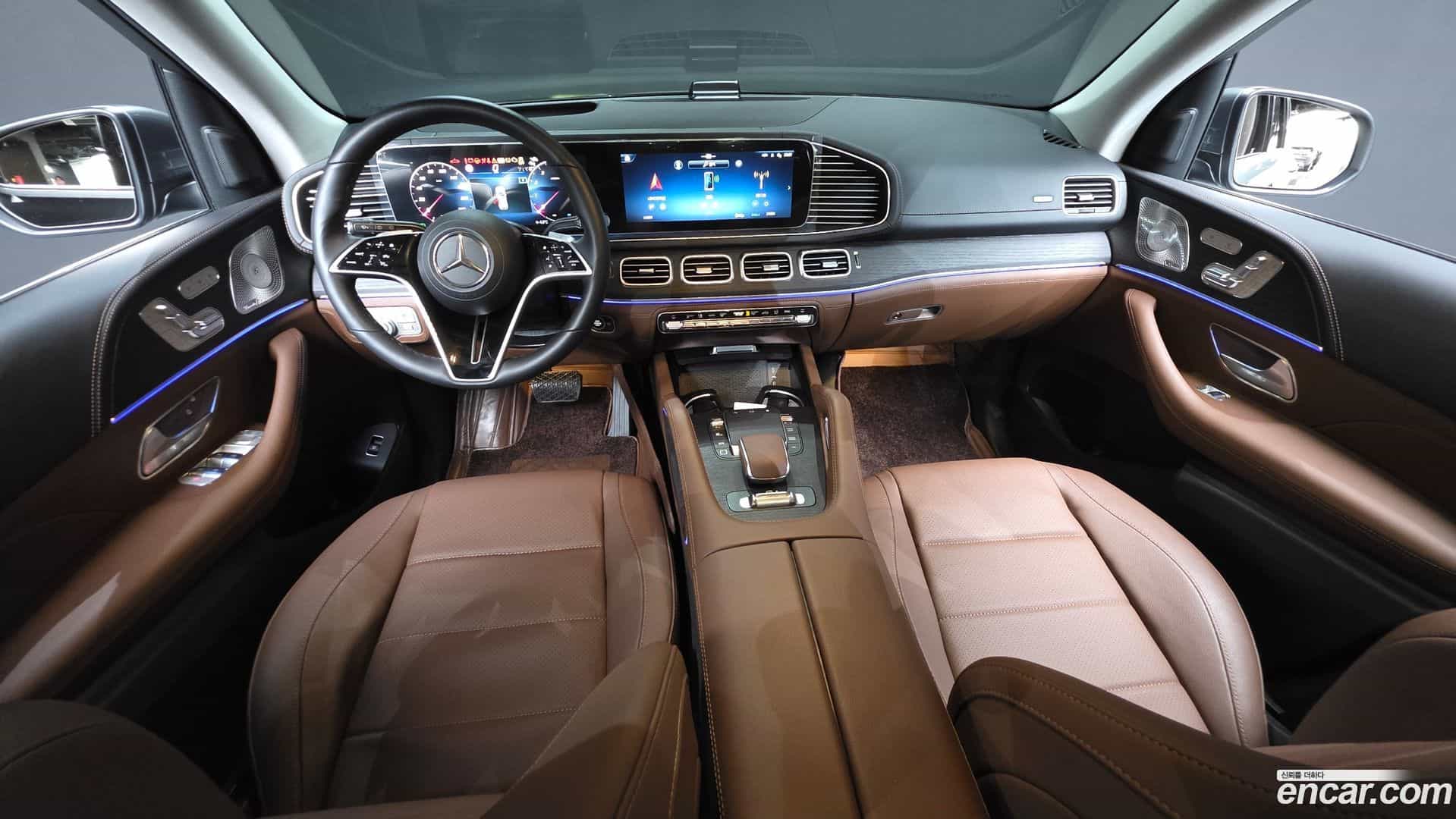 GLE-Class Mercedes-Benz 2025.9-INNER-007