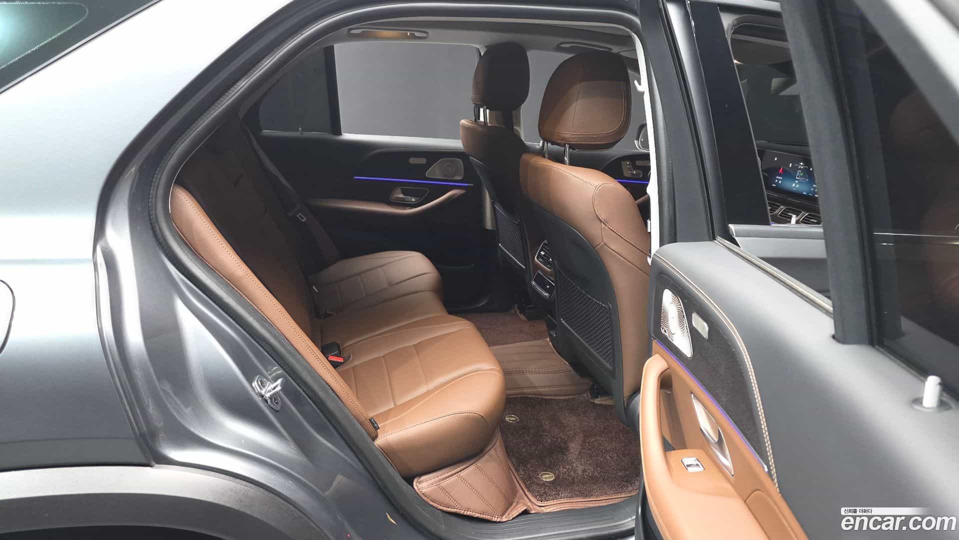 GLE-Class Mercedes-Benz 2025.9-OPTION-016