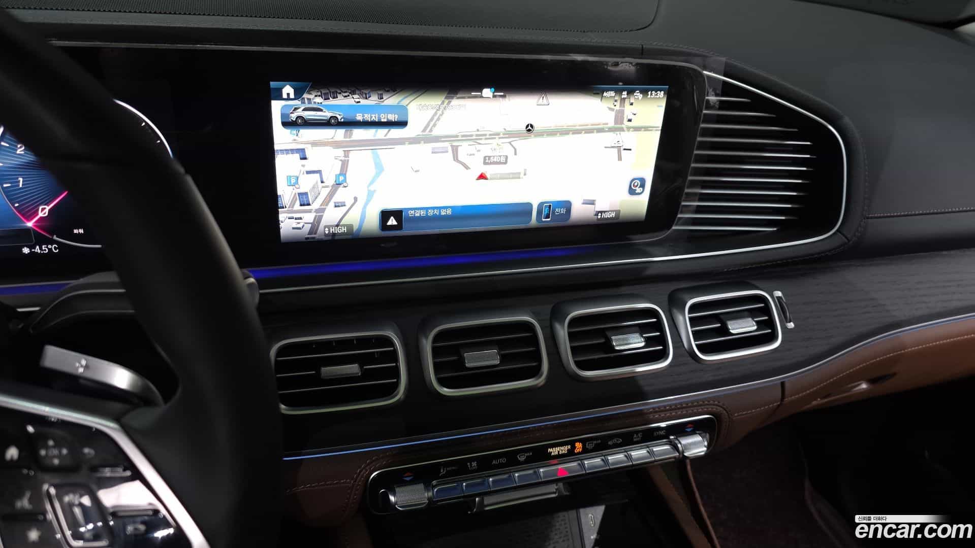 GLE-Class Mercedes-Benz 2025.9-OPTION-018