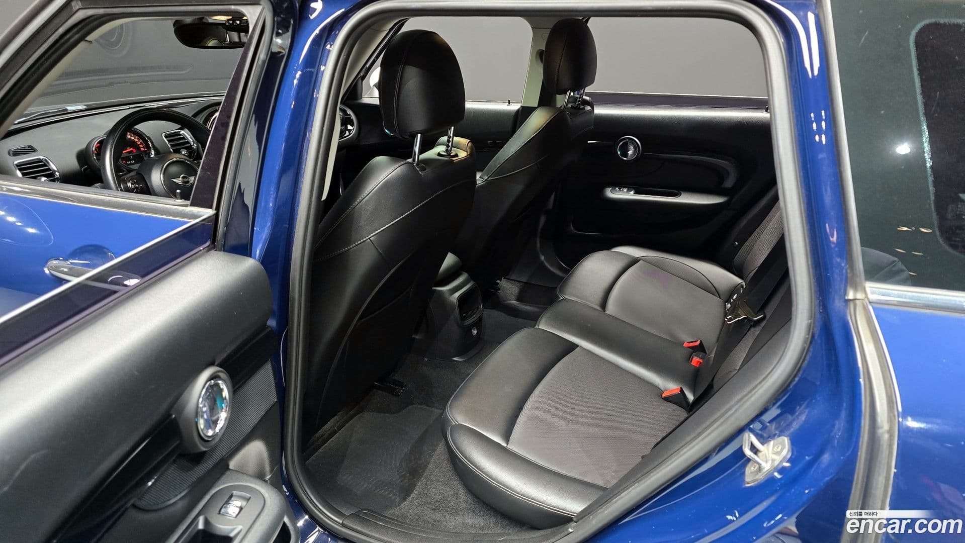 Main__Slider__Photo:Clubman Mini 2017.0-10