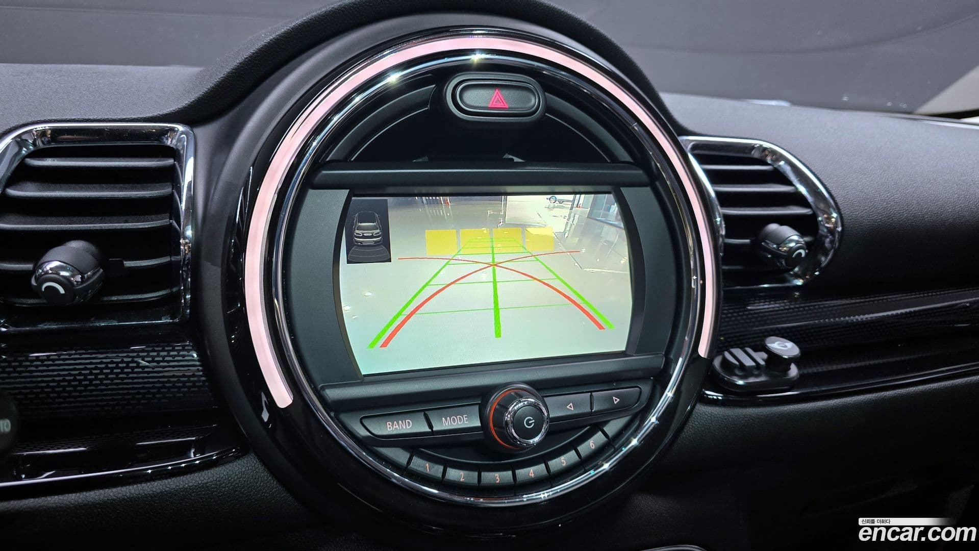 Main__Slider__Photo:Clubman Mini 2017.0-16