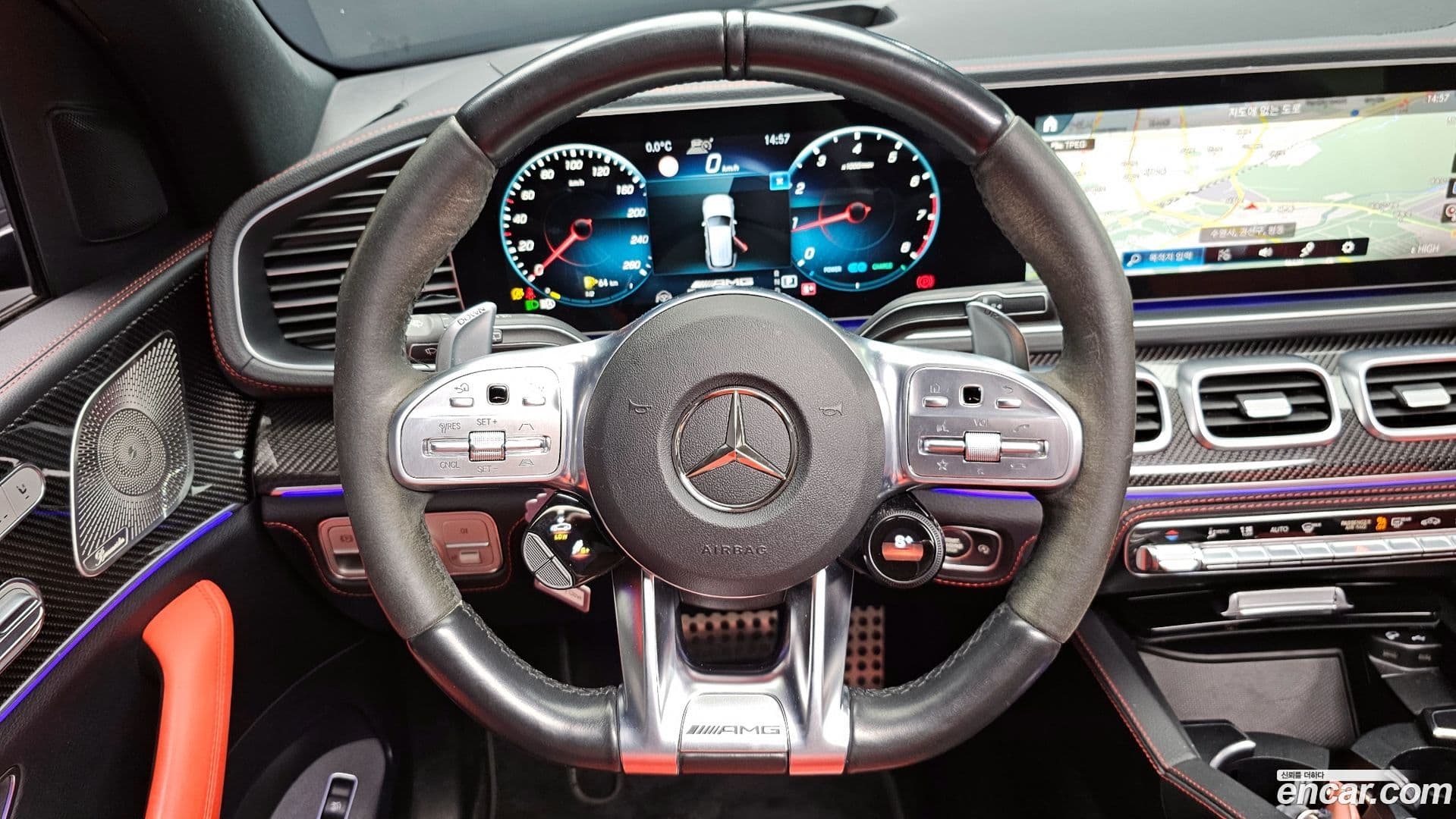 Main__Slider__Photo:GLE-Class Mercedes-Benz 2022.3-12