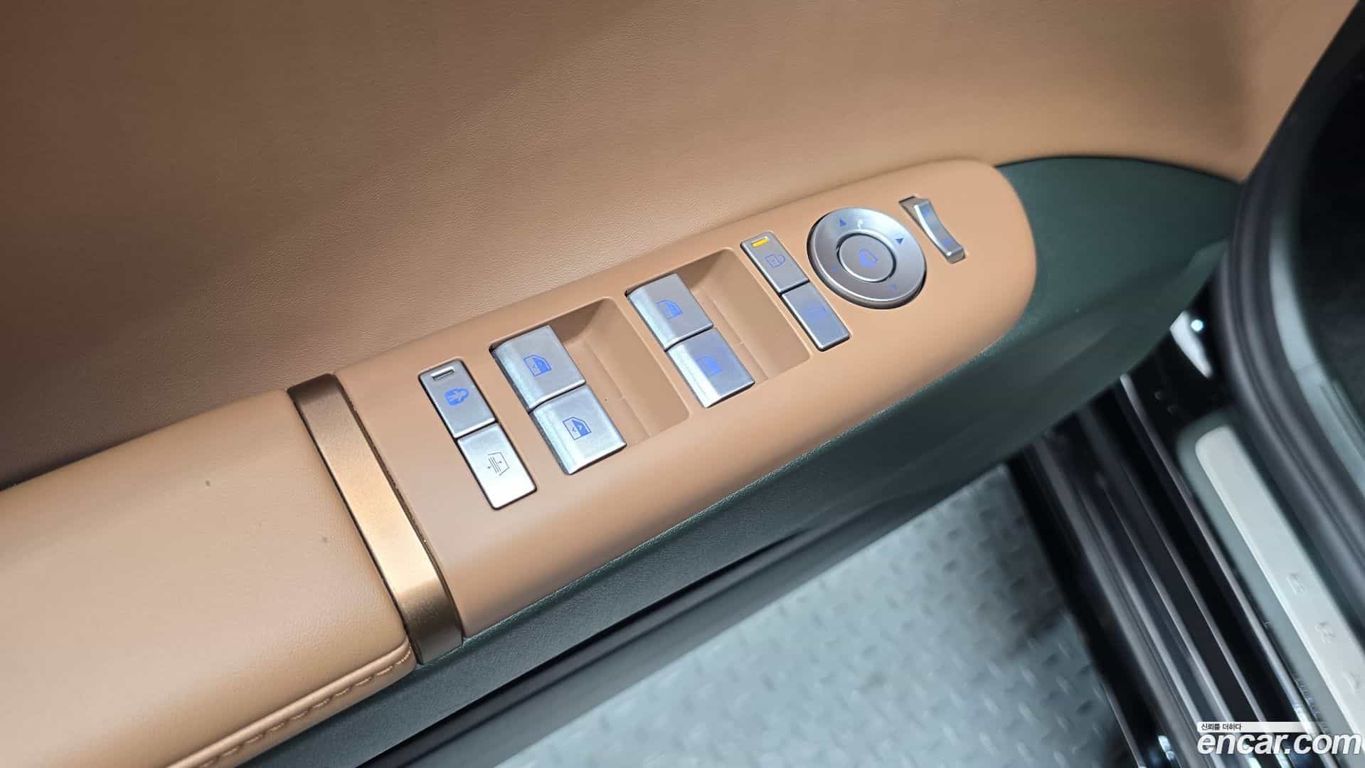 Grandeur Hyundai 2023.0-OPTION-018