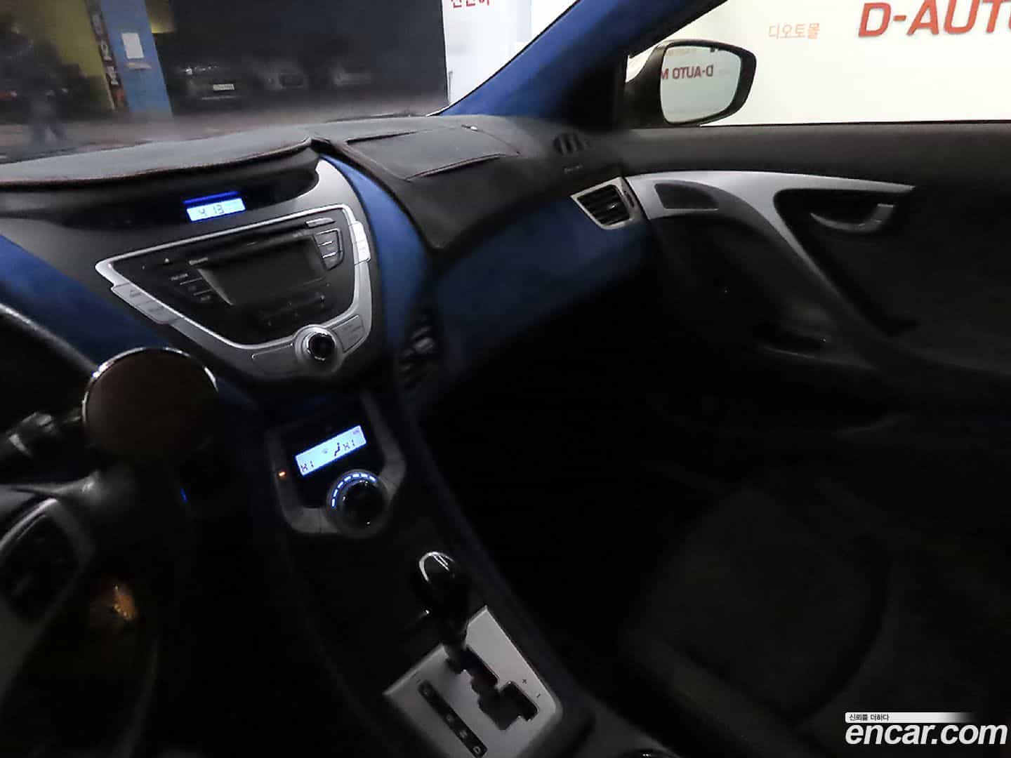 AVANTE Hyundai 2010.10-OPTION-015