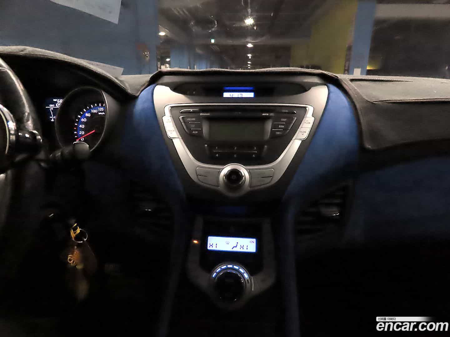 AVANTE Hyundai 2010.10-OPTION-016