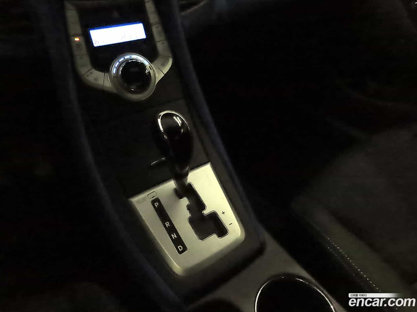 AVANTE Hyundai 2010.10-OPTION-017