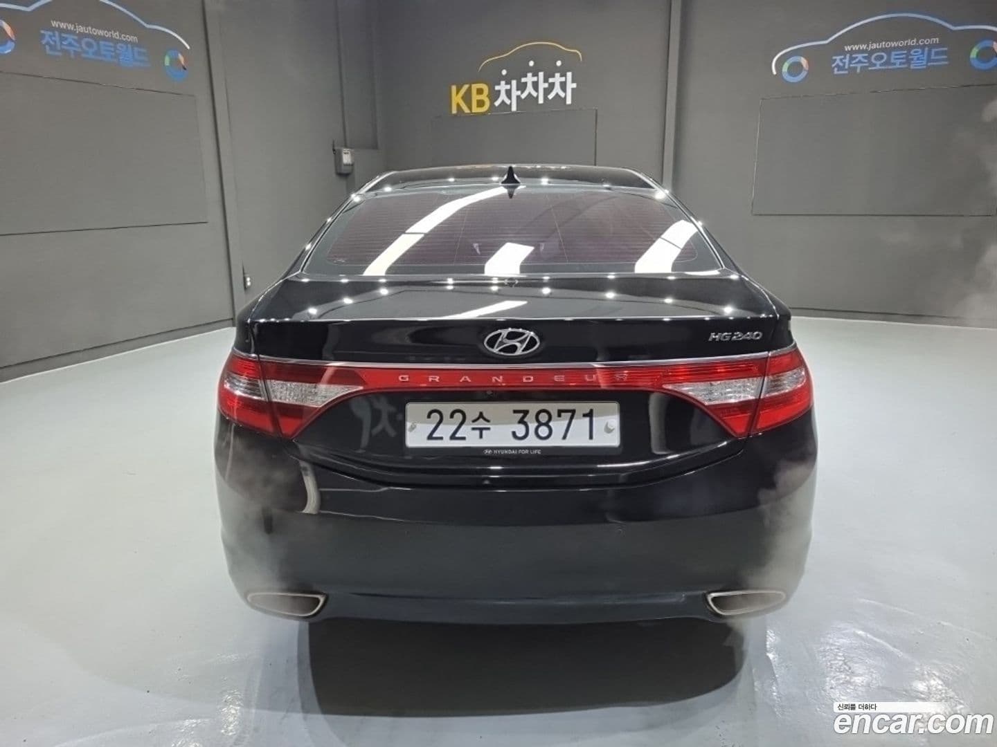 Main__Slider__Photo:Grandeur Hyundai 2014.0-3