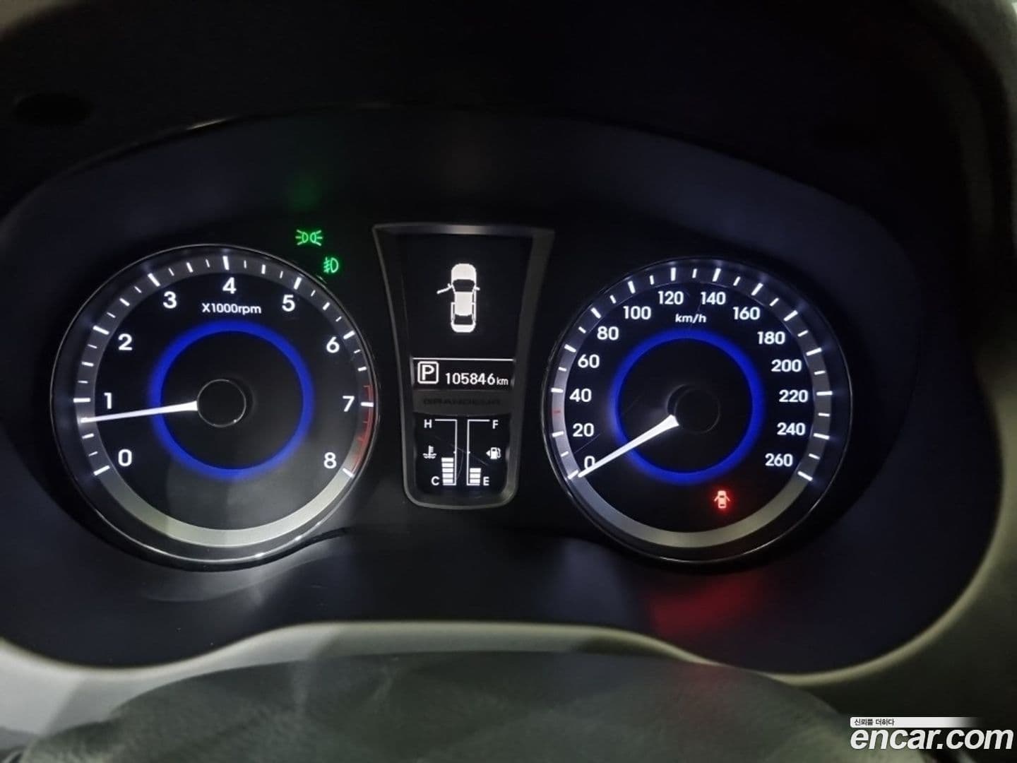 Main__Slider__Photo:Grandeur Hyundai 2014.0-4