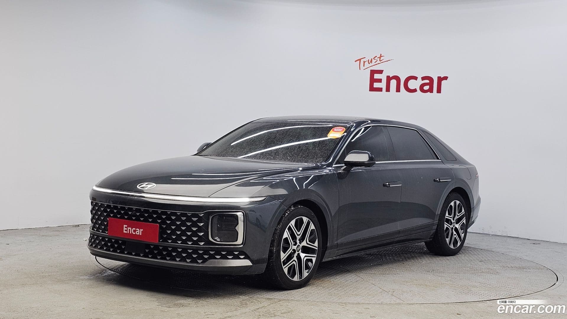 Main__Slider__Photo:Grandeur Hyundai 2022.11-0