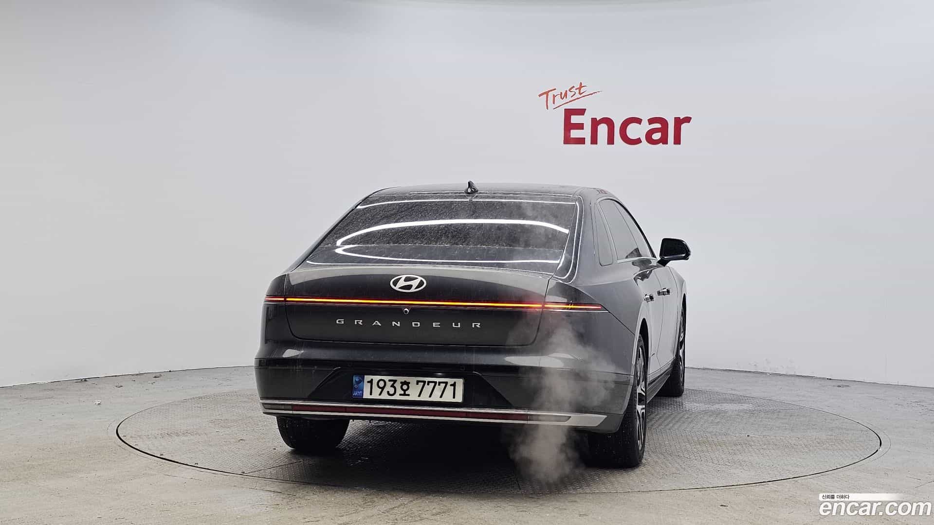 Grandeur Hyundai 2022.11-OUTER-004