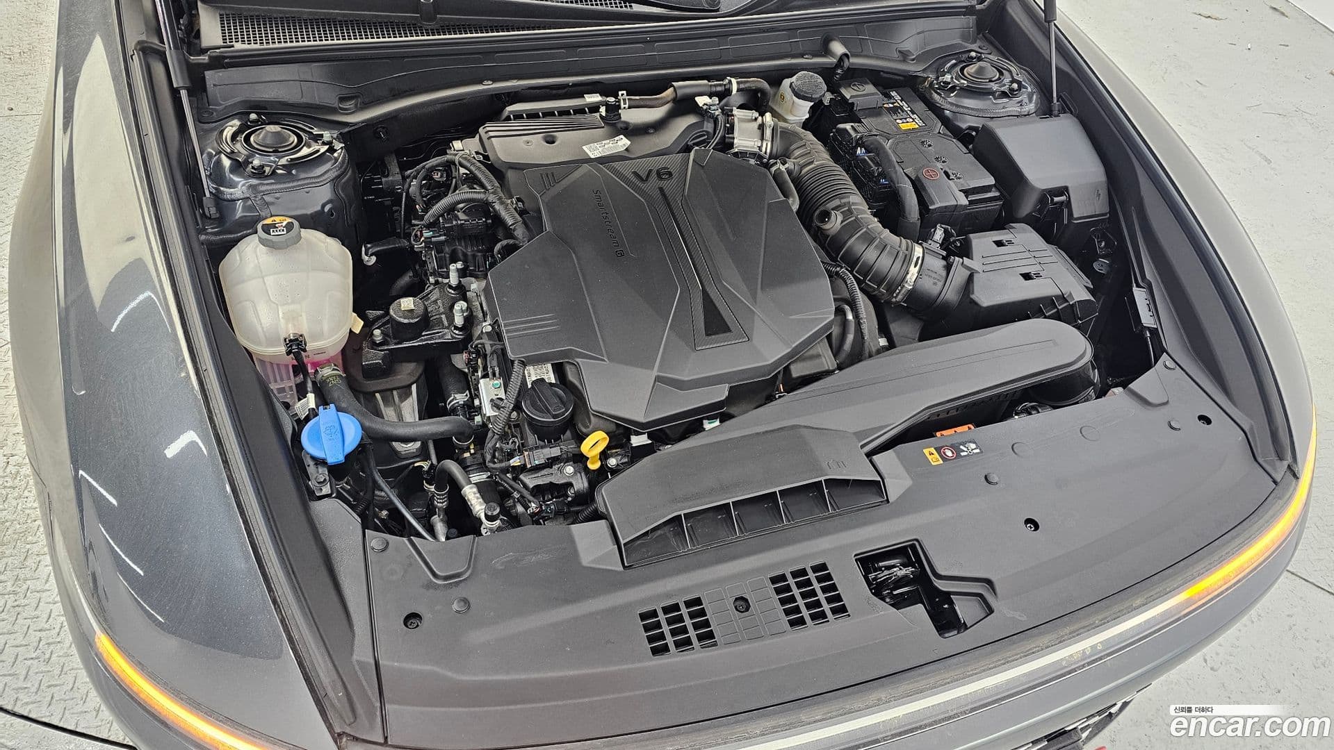 Main__Slider__Photo:Grandeur Hyundai 2022.11-5